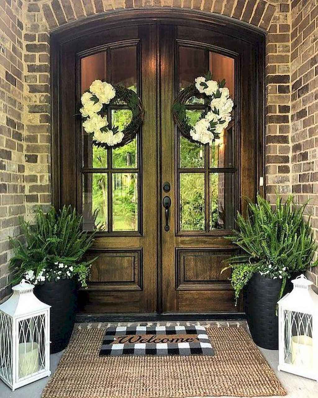 Elegant Porch Decoration 1