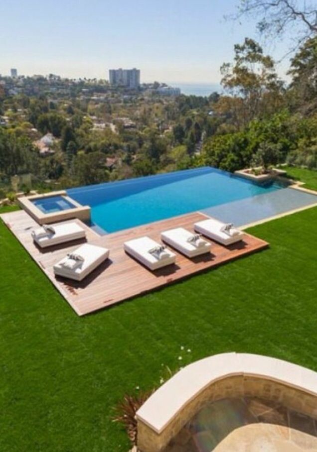 Luxury Backyard Pool Ideas 20
