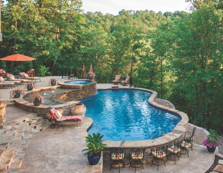 Luxury Backyard Pool Ideas 21