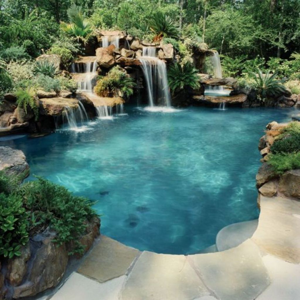Luxury Backyard Pool Ideas 26
