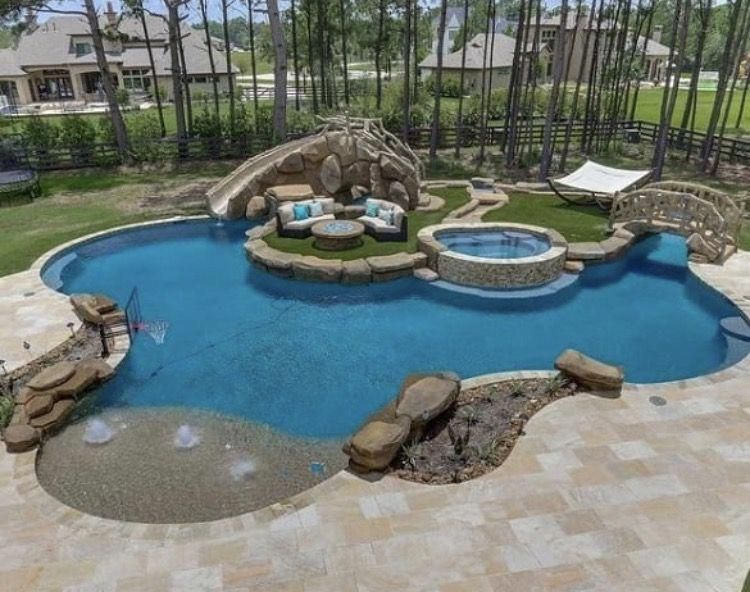 Luxury Backyard Pool Ideas 5