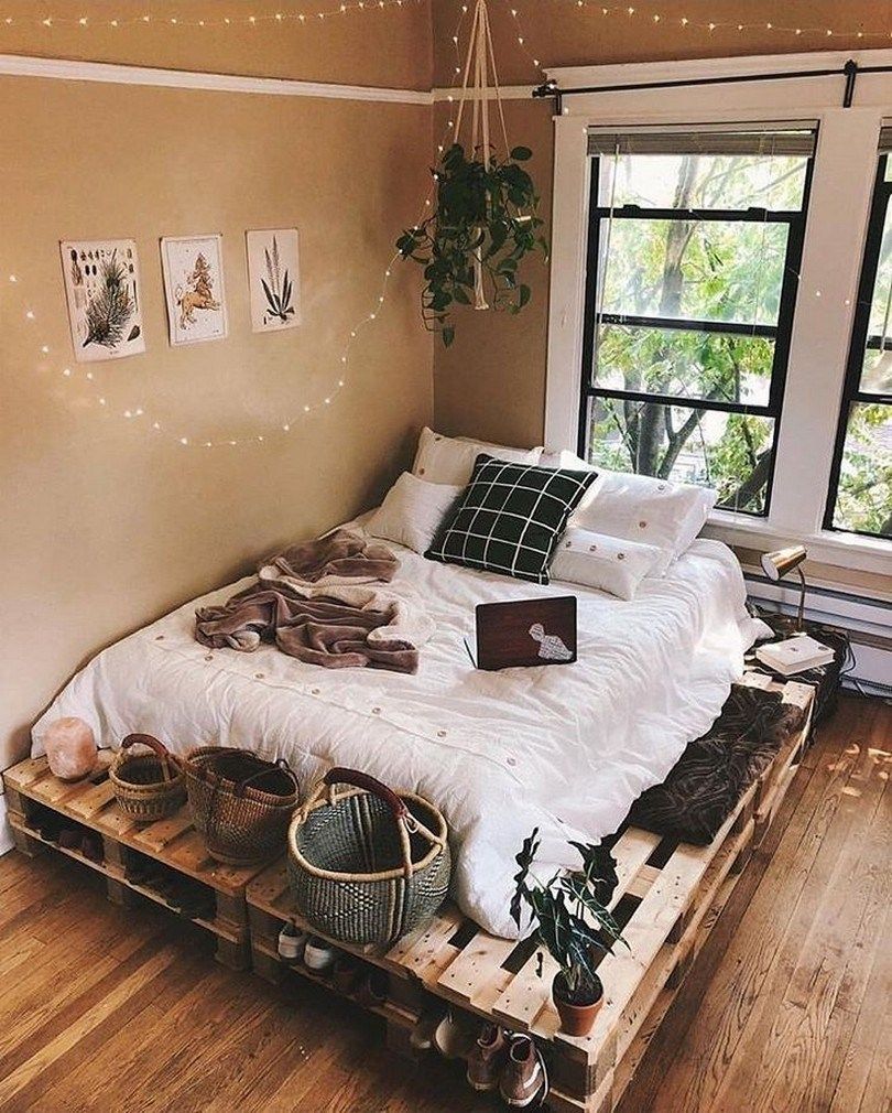 Small Apartment Bedroom Decoration 1