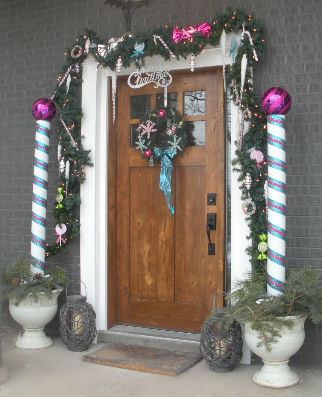 Door ornament Ideas Yellow Dog Design Candyland Christmas