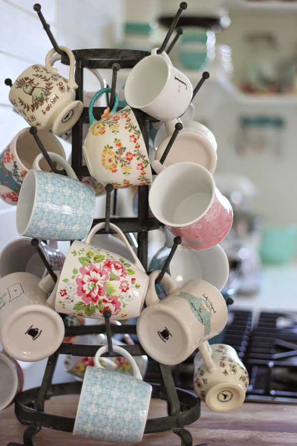 30 Fun and Practical DIY Coffee Mugs Storage Ideas for
