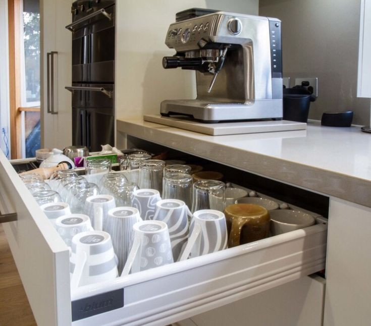 Mug Storage solutions Best 25 Coffee Mug Storage Ideas On Pinterest