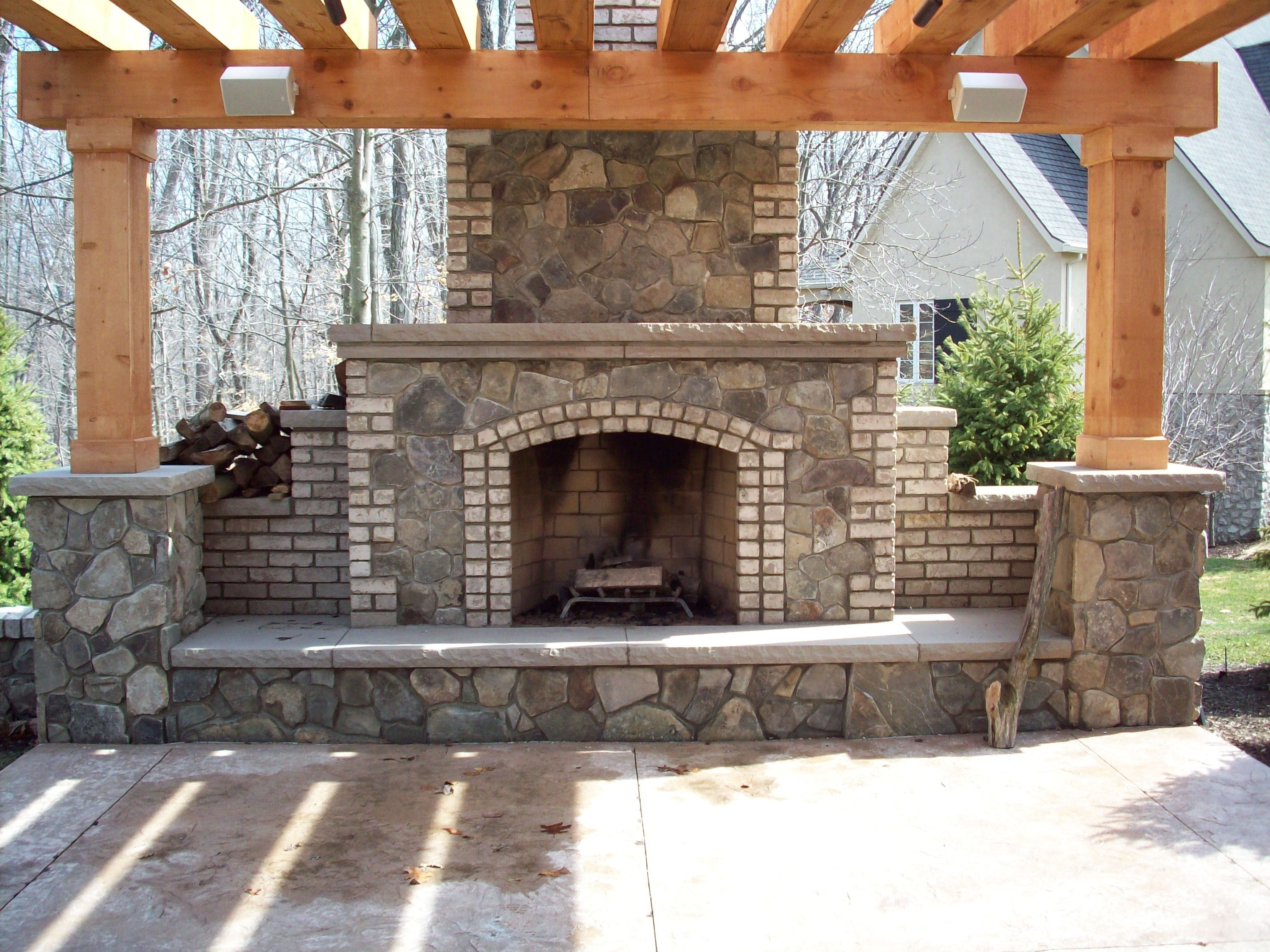 Outdoor Fireplace Design the Right Options for Masonry Outdoor Fireplace