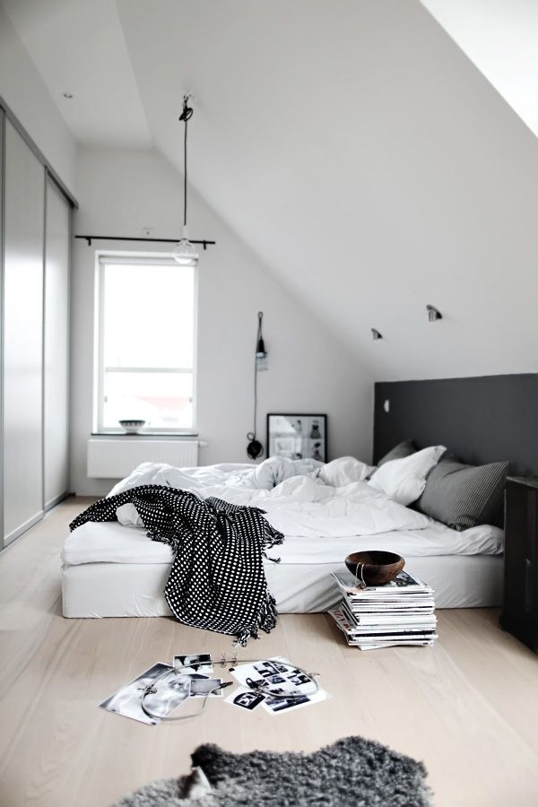 Black White and Gray Bedroom 35 Timeless Black and White Bedrooms that Know How to Stand Out