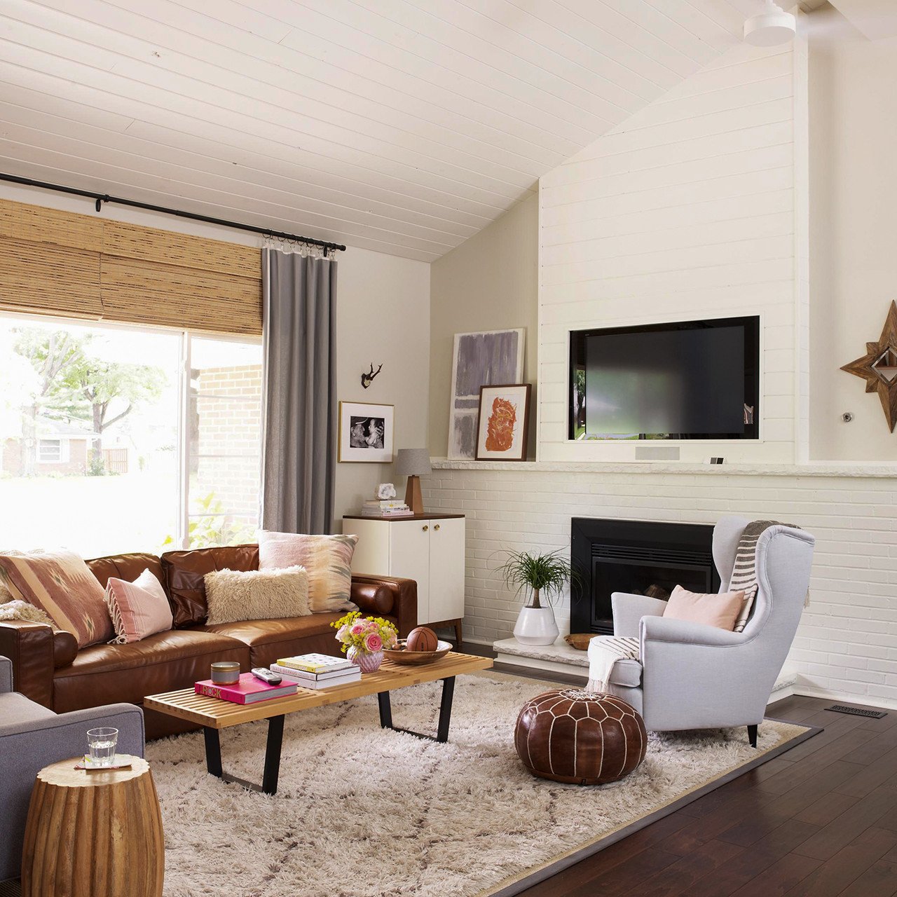 Brown Living Room Decor Ideas Our Favorite Ways to Decorate with A Brown sofa