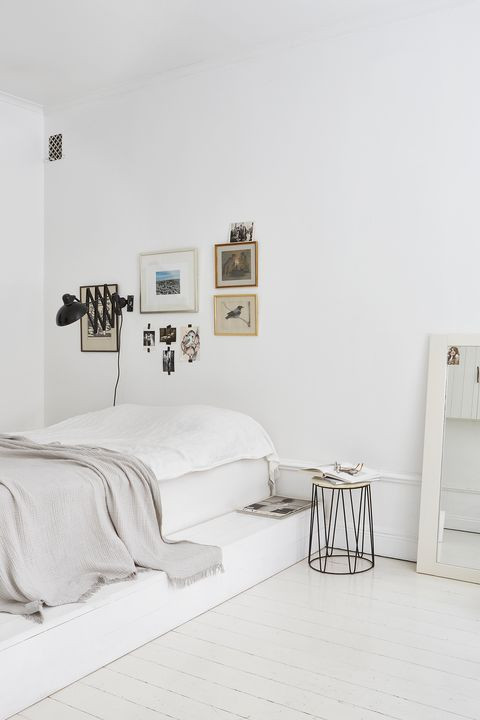 How to Decorate Bedroom Walls 19 Best Bedroom Wall Decor Ideas In 2020 Bedroom Wall