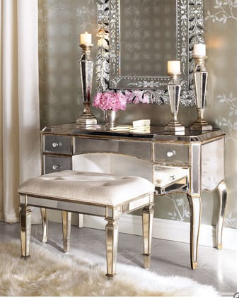 Make Up Vanity for Bedroom How to Decorate A Makeup Vanity