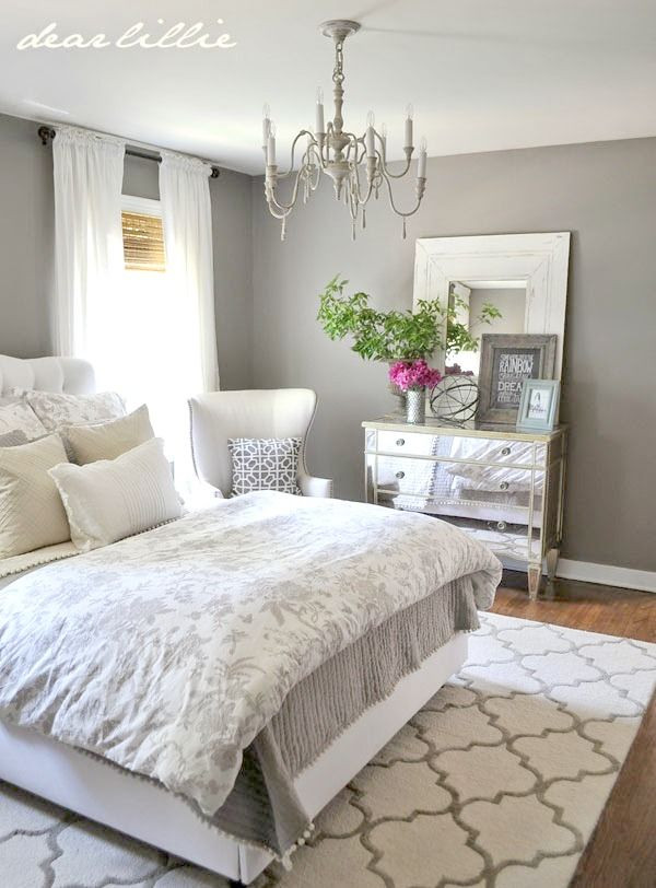Small Bedroom Decorating Ideas How to Decorate organize and Add Style to A Small Bedroom