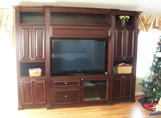 Wall Units Traditional Living Room Entertainment Center and Wall Units